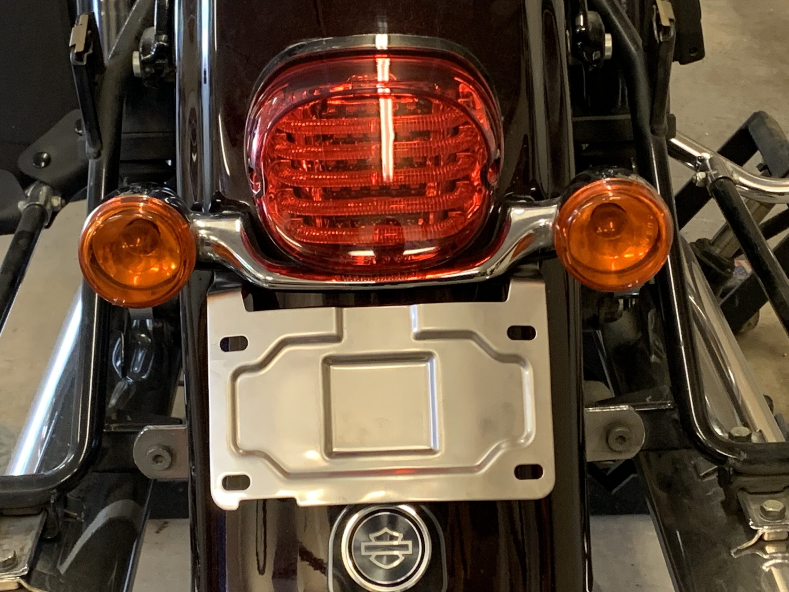 Tour Pack replacement: relocating the license plate